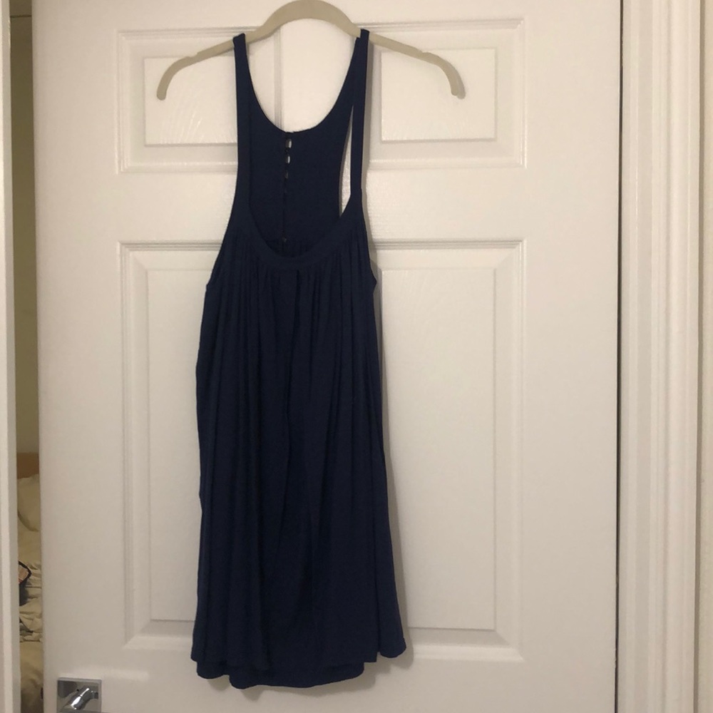 Sleeveless tank